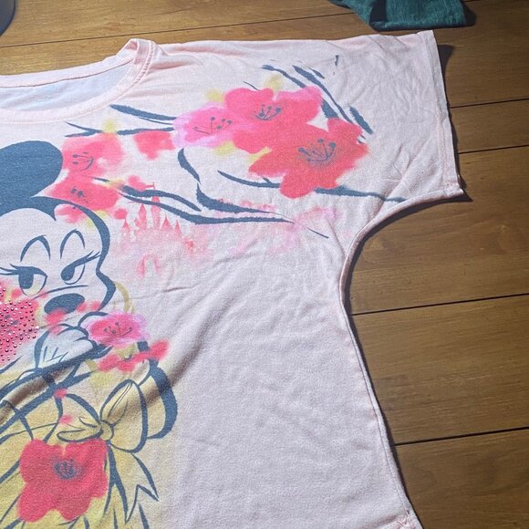 Women's Disney Minnie Mouse blouse Dolman Sleeves Sparkly beads Size XL - Picture 2 of 8